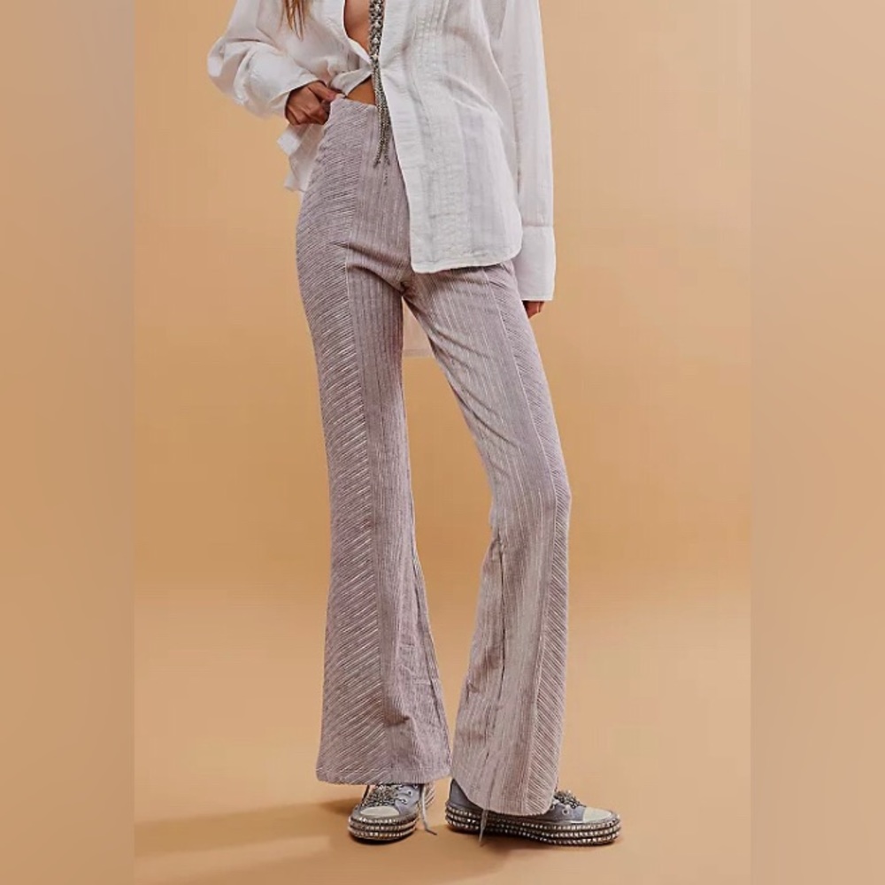 NEW Free People Slim Pull-On Velvet Flare Pants. Medium